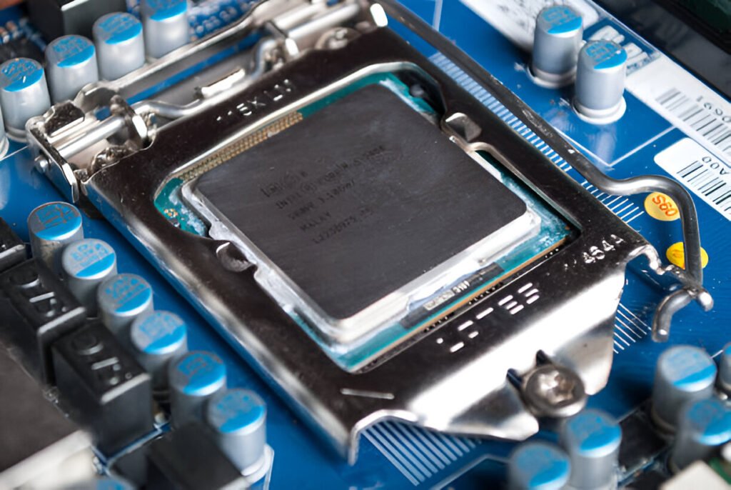 Intel Arrow Lake CPU: لماذا يجب عليك تجنب شرائها الآن؟ أسباب تجنب شراء معالج Intel Arrow Lake الآن