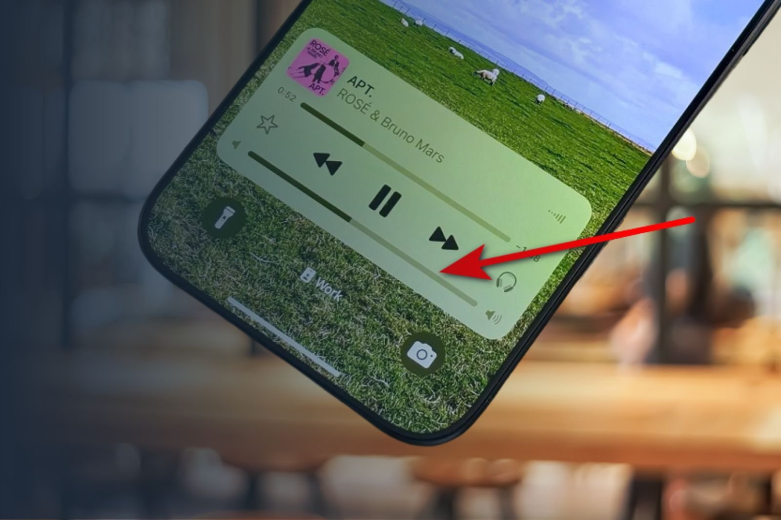شريط التحكم في الصوت في الآيفون يعود مع iOS 18.2 شريط التحكم في الصوت في الآيفون يعود مع تحديث iOS 18.2