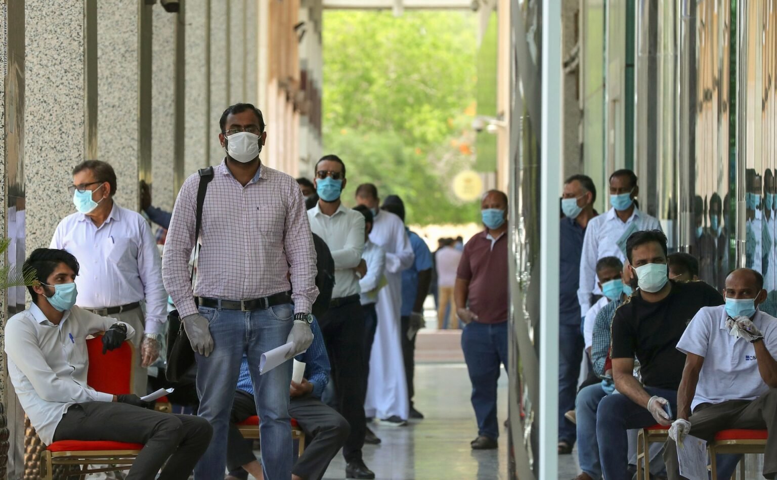 الأيدي العاملة المصرية: تحديات وفرص في سوق العمل الأيدي العاملة المصرية تحديات وفرص في سوق العمل